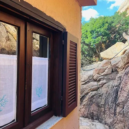 Charming Villa Sea View And Garden Villa Costa Paradiso